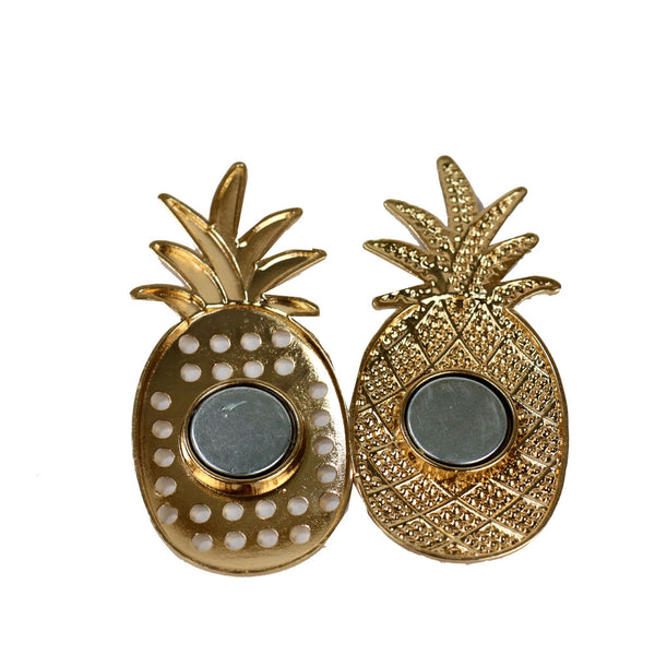 broche pina oro
