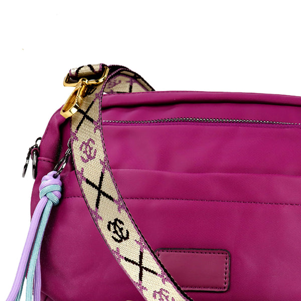 correa tonos morados con bolso iris
