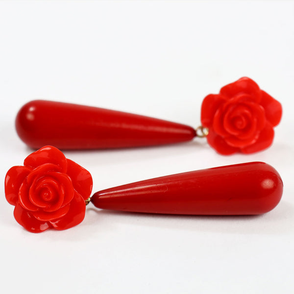 pendiente coral y flor rojo