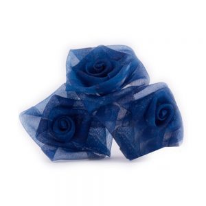 Ramillete 3 rosas organdí azul